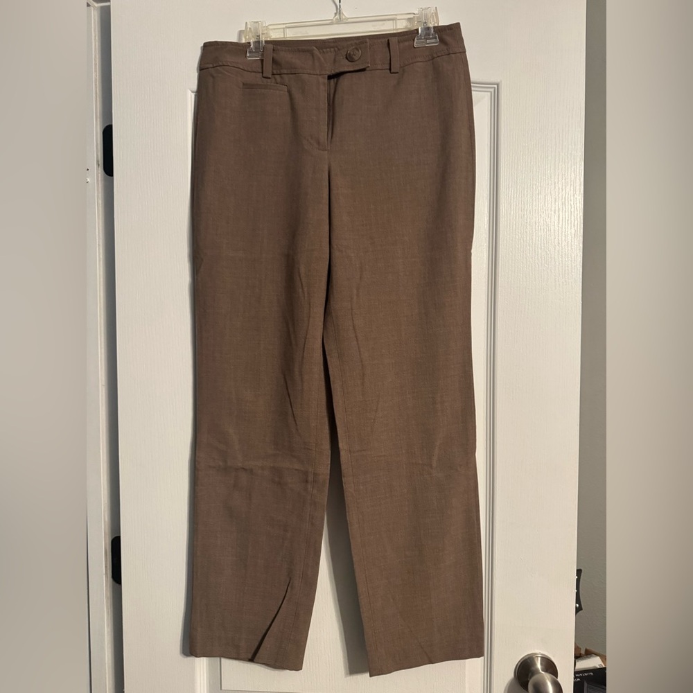 Ann Taylor Signature Petite Straight-Leg Pants in Brown